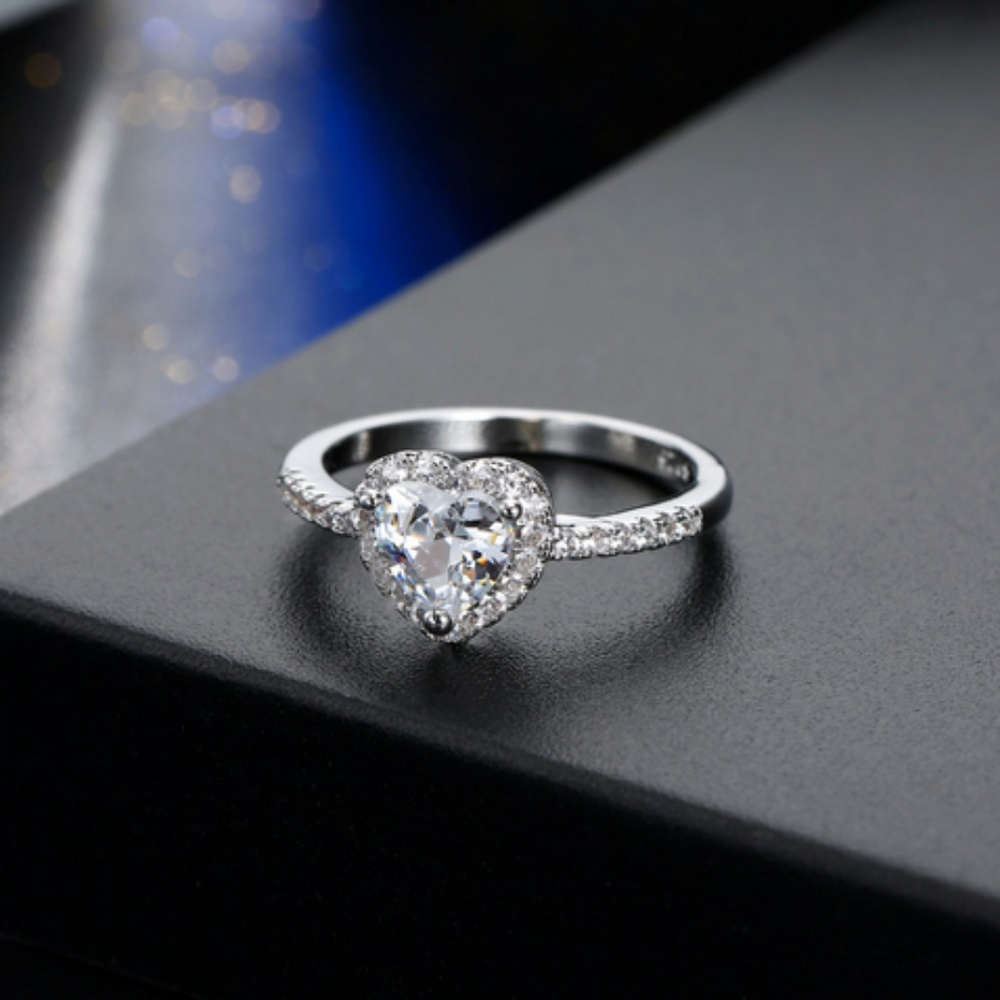 ๐ LAST Glamour Heart ๐ Crystal ๐ Silver Ring - Picture 2 of 4